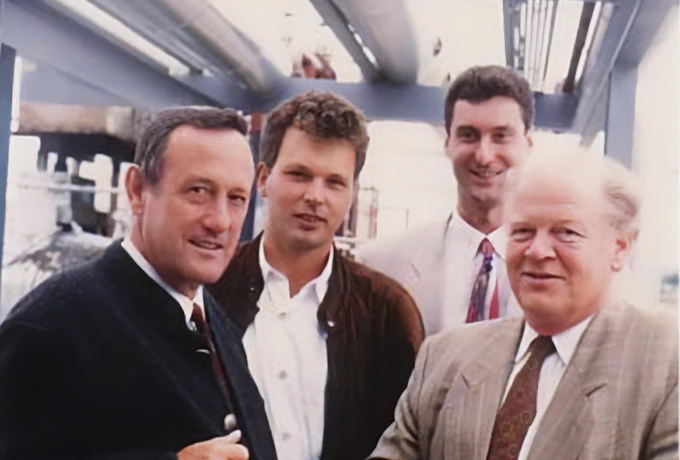 vialit-management-buy-out